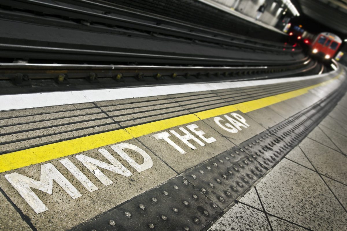 london underground line marking