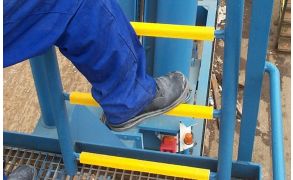 Centrecoat GRP Slip Resistant Ladder Rung Covers